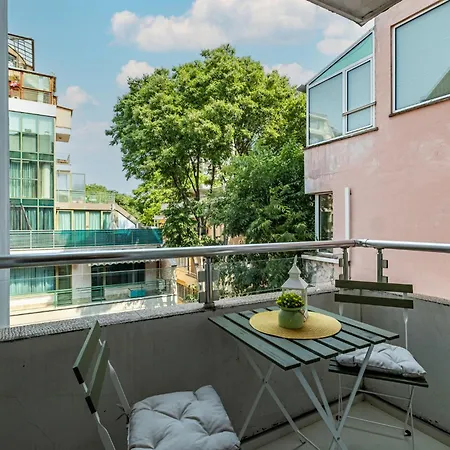 Deluxe With 2 Bedroom In Center Apartment Varna