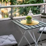 Deluxe With 2 Bedroom In Center