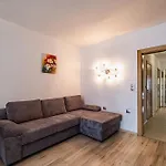 Deluxe With 2 Bedroom In Center Varna