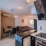 Appartamento Deluxe With 2 Bedroom In Center Varna