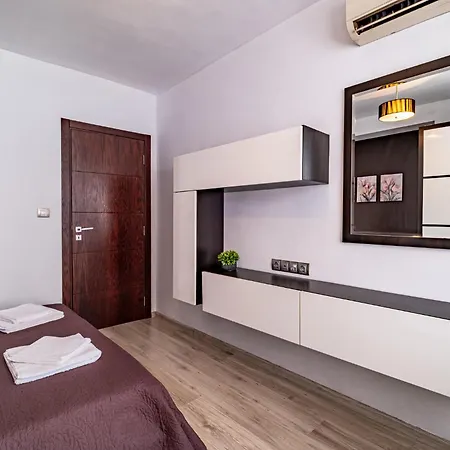 Apartmán Deluxe With 2 Bedroom In Center Varna